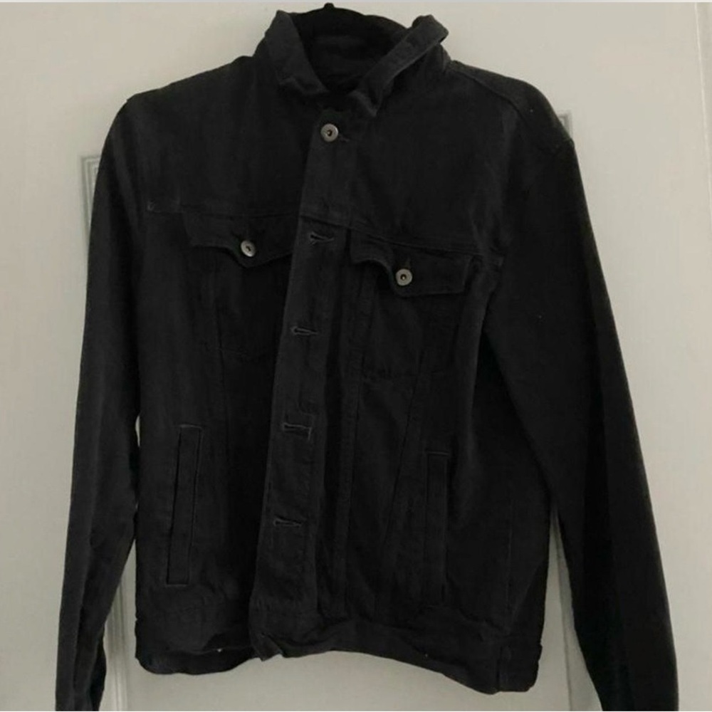 Forever 21 Men’s Black Denim Trucker Jacket